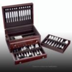 125 pc Super Service for Twelve with Flatware Chest
